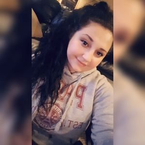 Meet your Posher, Brooke